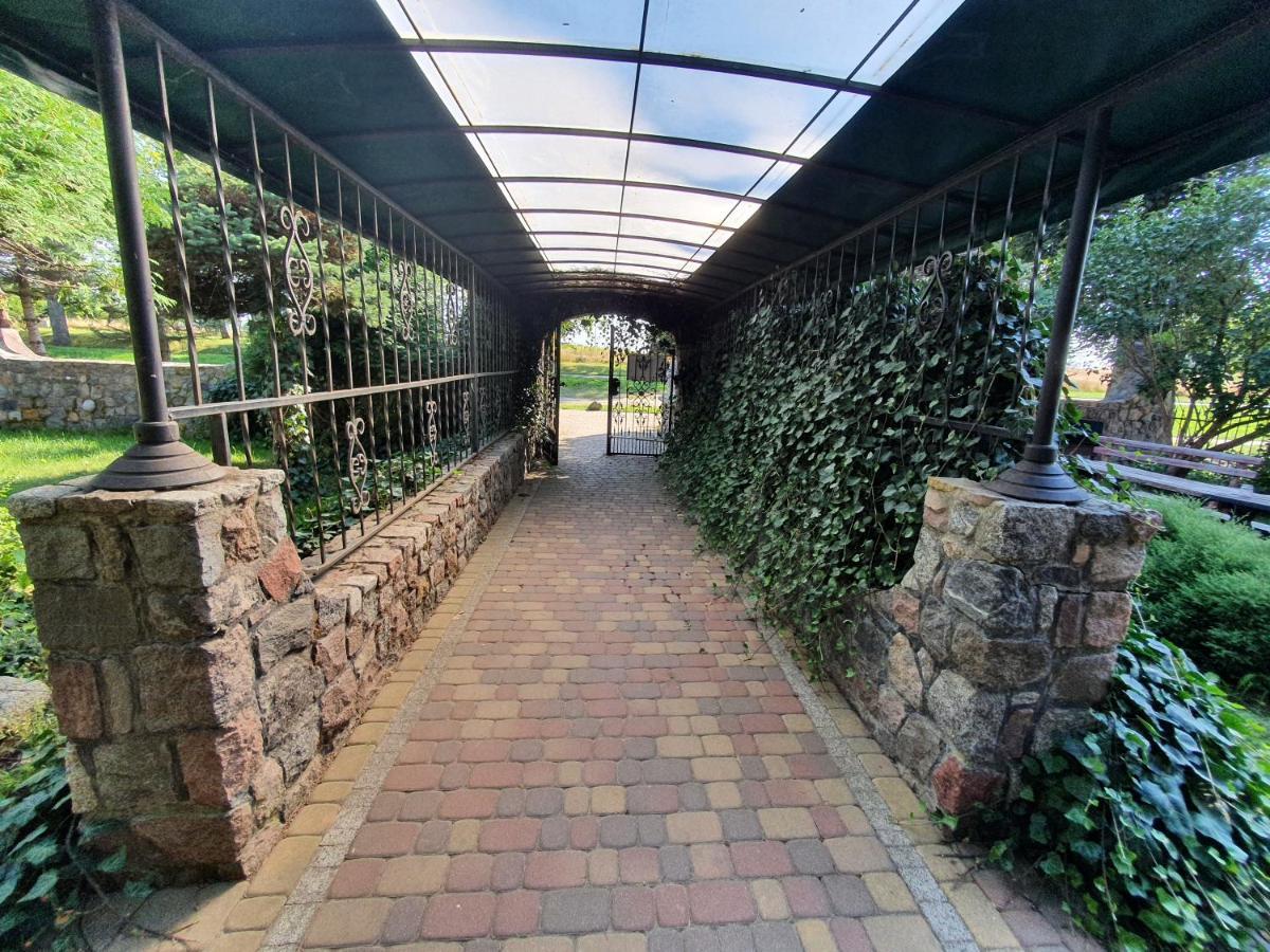 Pensjonat ,,Eden" Charbrowo Exterior photo