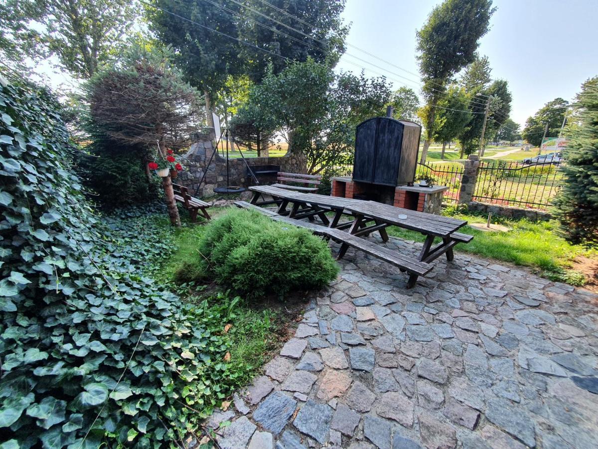 Pensjonat ,,Eden" Charbrowo Exterior photo